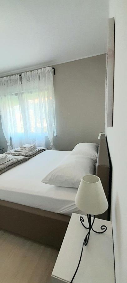 Villa Roso Kastela Luaran gambar